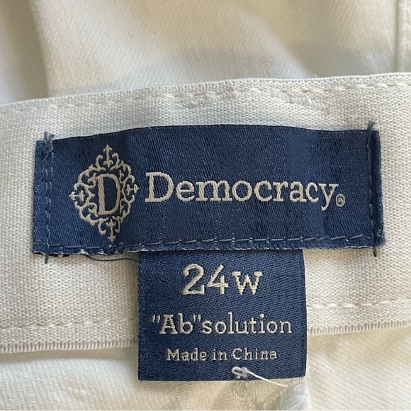 Democracy | White Ab-Solution High Rise Raw Hem Shorts New - Picture 7 of 9